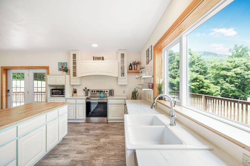 Fully stocked kitchen with beautiful mountain views