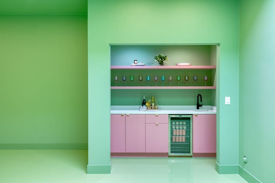 Kitchenette.