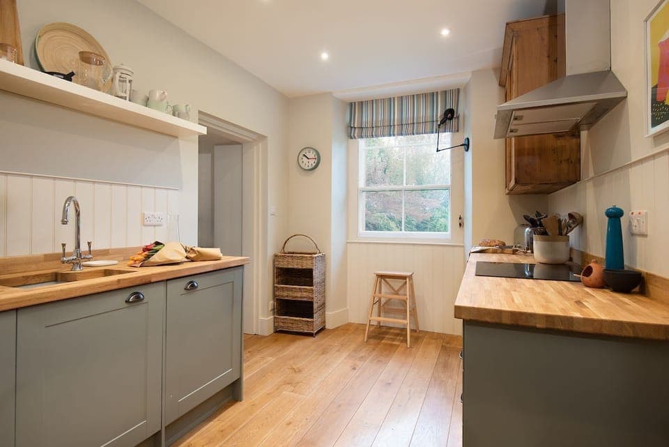 The Trouthouse - well-equipped Shaker-style kitchen and open shelving
