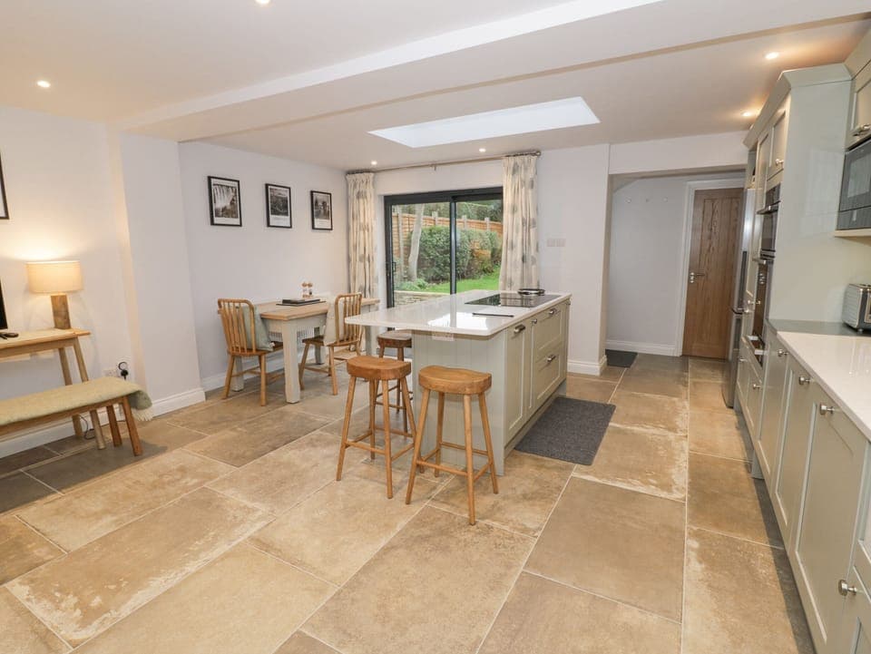 Fridge, dishwasher, electric kettle, toaster