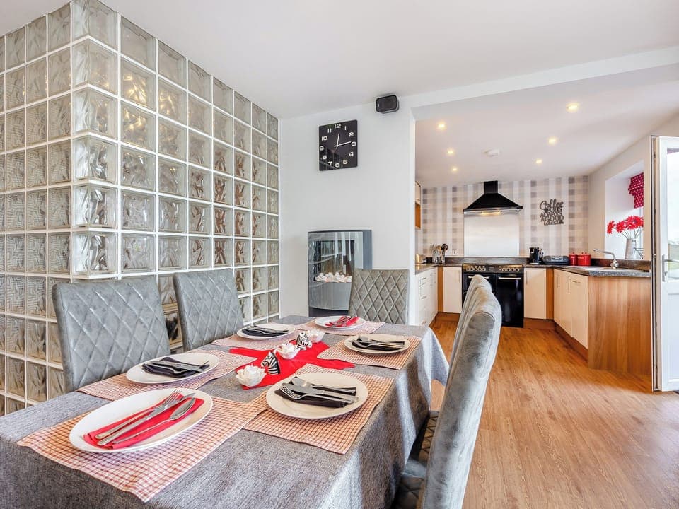 Dining Area | Ty Llyn - Tyddyn Sargent, Tyn Y Gongl, near Benllech