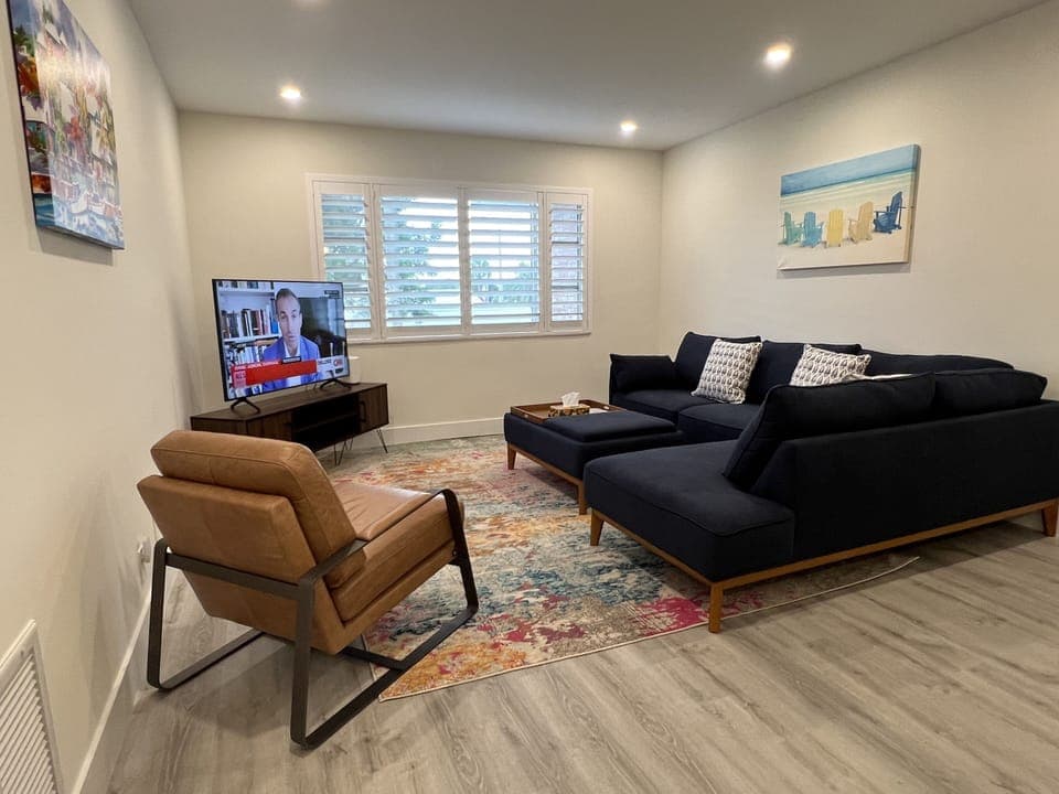 Spacious living room. Full cable TV and wireless fibre internet. 