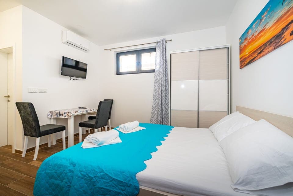 Apartment, 2 Bedrooms, Balcony, City View | 2 bedrooms