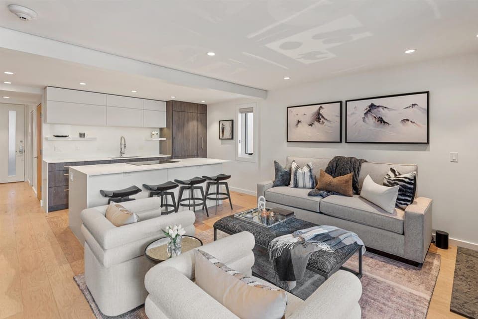 Living room complete with queen size sleeper sofa