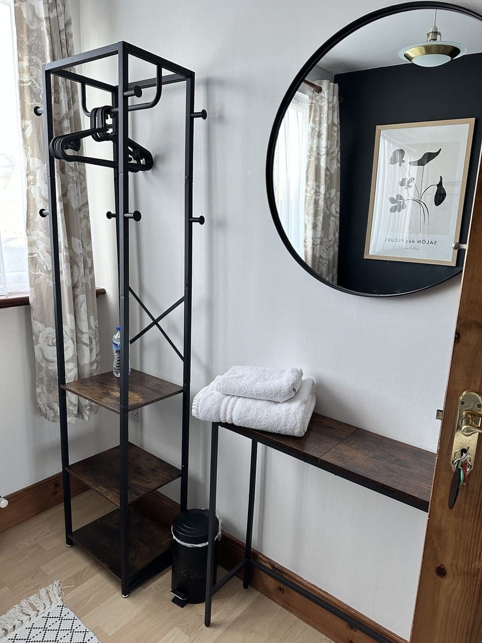 Basic Single Room, Shared Bathroom | Iron/ironing board, bed sheets