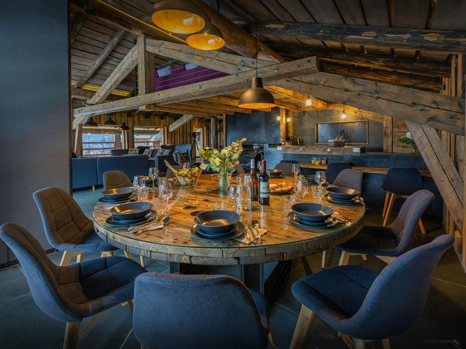 Dining/Kitchen/Lounge