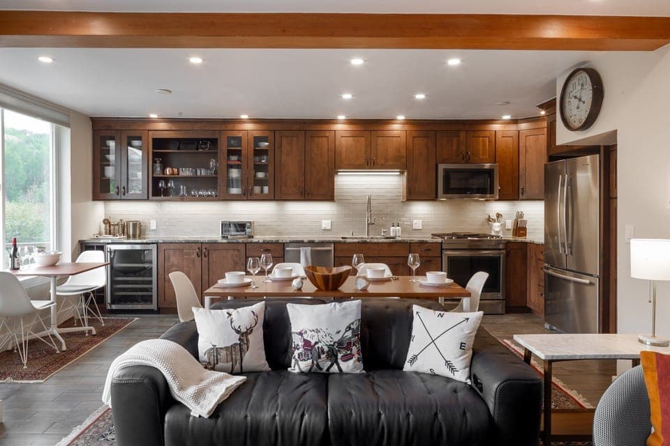Bi-level three bedroom home with a great deck area, gourmet Kitchen with all your needs and a cozy loving room with plenty of room for family and friends.