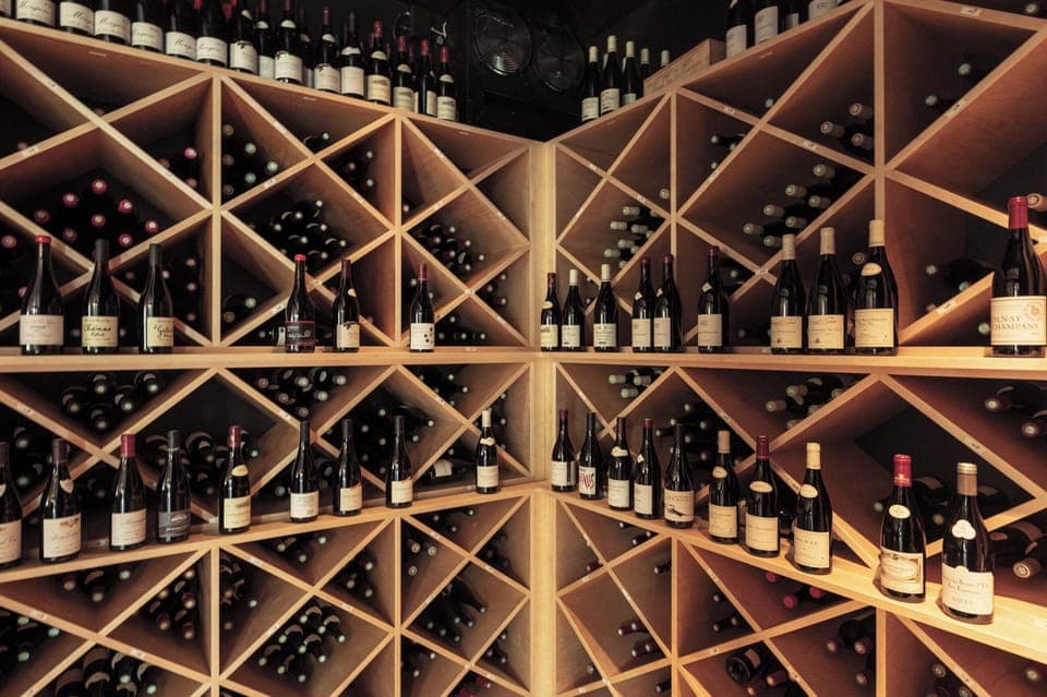 Lunch and dinner served