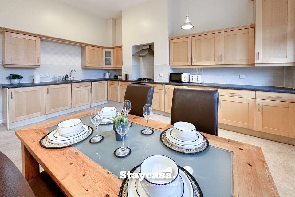 Staycasa Accommodation Kitchen/Dining