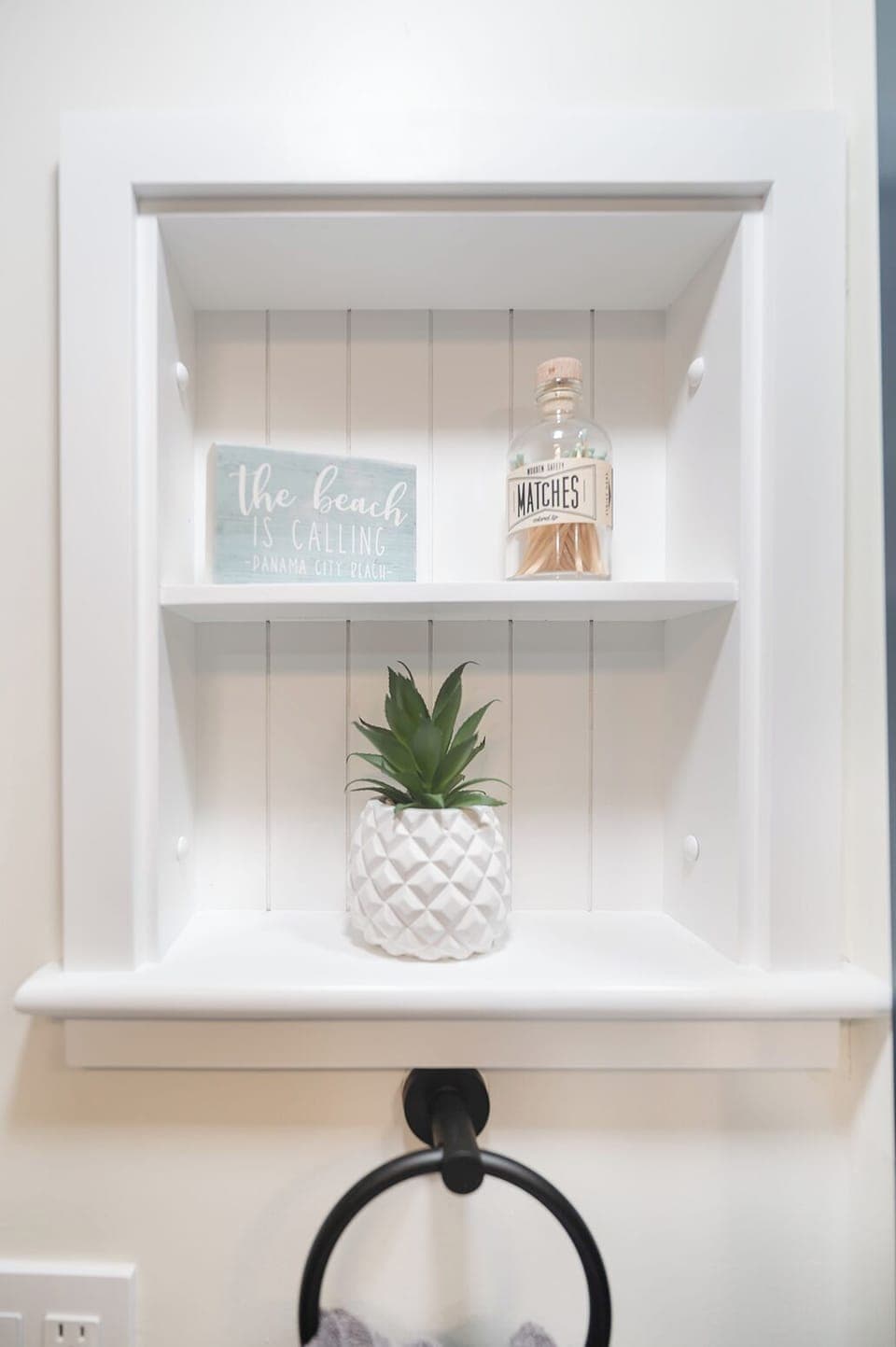 Decorator touches throughout