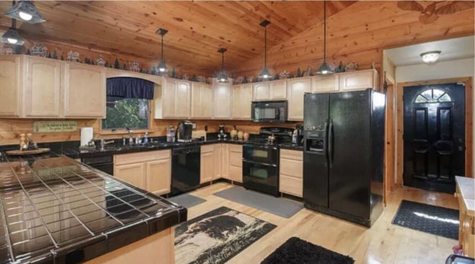 Kitchen area (open concept)