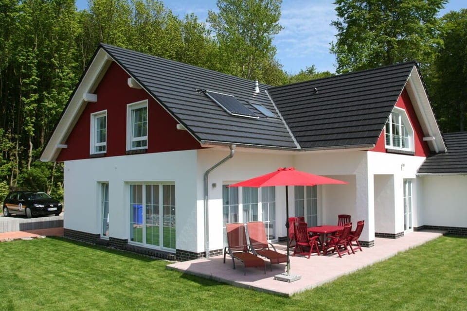 Holiday Home Exterior [summer]