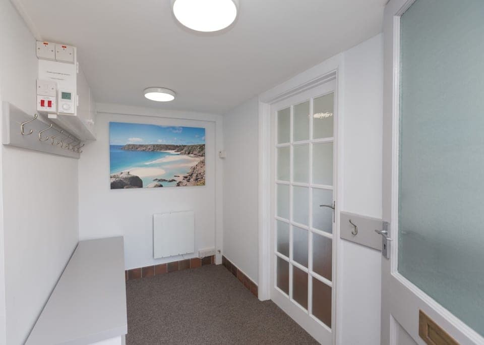 Entrance – mud room