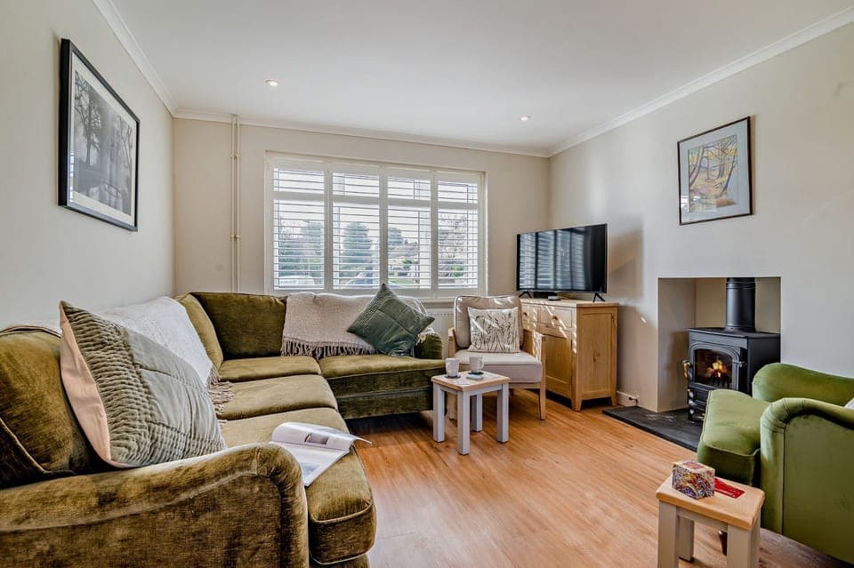 Ways End Sitting Room - StayCotswold