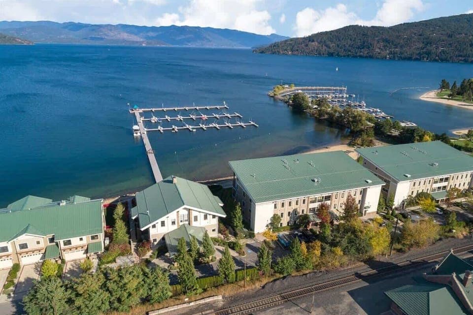 Seasons at Sandpoint!