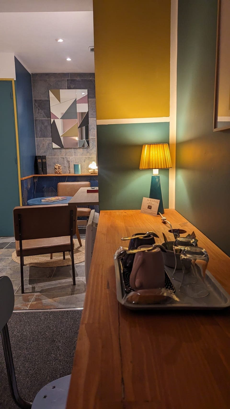 Comfort Room | Desk, laptop workspace, soundproofing, free WiFi