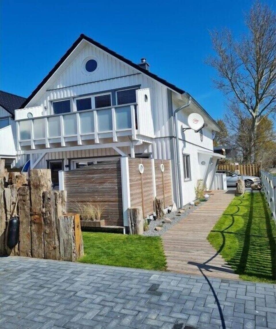 Holiday Home Exterior [summer]