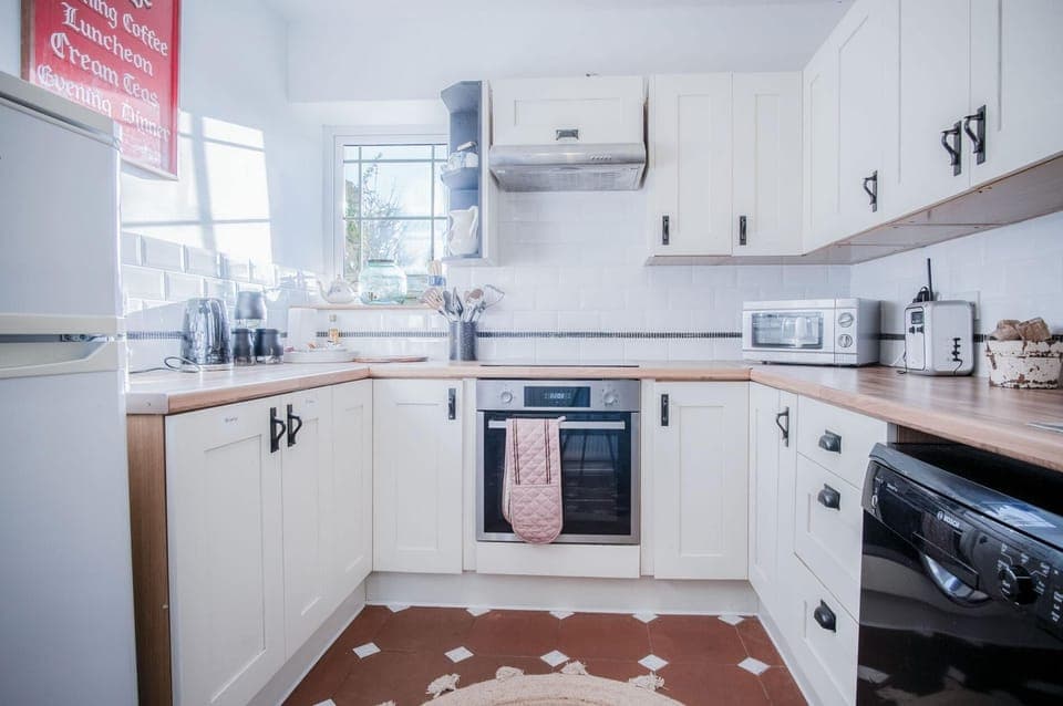 Milan Cottage - 2 Bedroom Cottage - Port Eynon (4257)