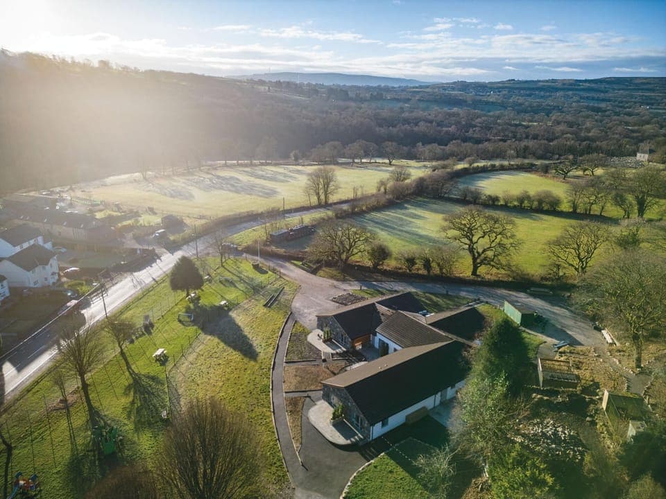 Suite 3 - Sleeping Giant Hotel - Pen Y Cae Inn (4519)