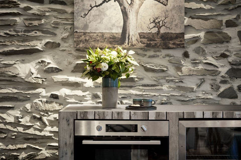 Daily buffet breakfast (EUR 17.50 per person)