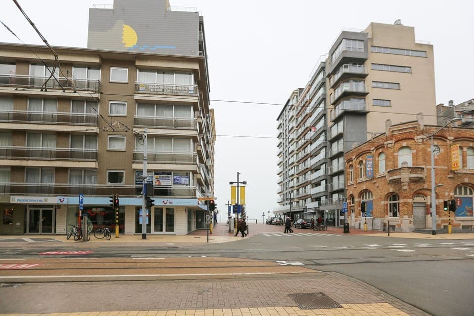 Immediate Surroundings [summer] (<1 km)