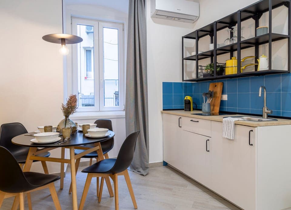 Classic Room | In-room dining