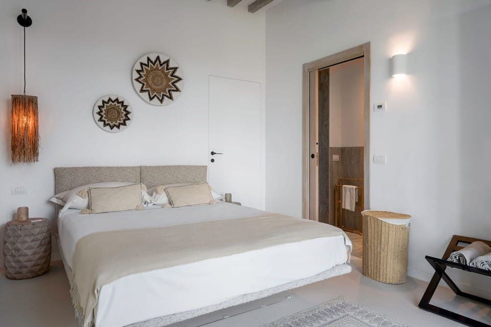 Autumn, Bedroom, Spring, Summer