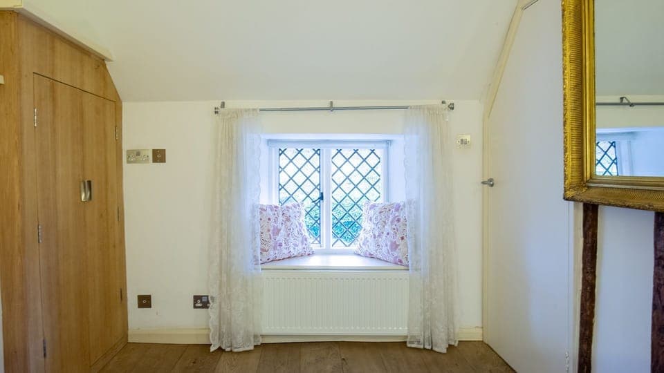 Bedroom Three, Betty's Cottage, Bolthole Retreats