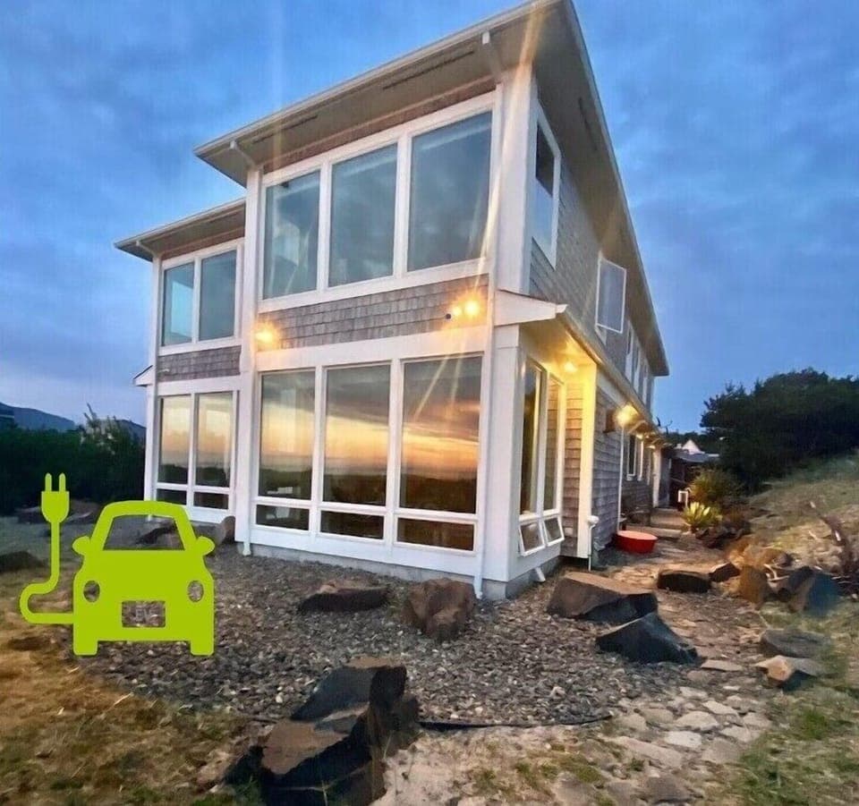 EV charger Level 2. 47A/240 V