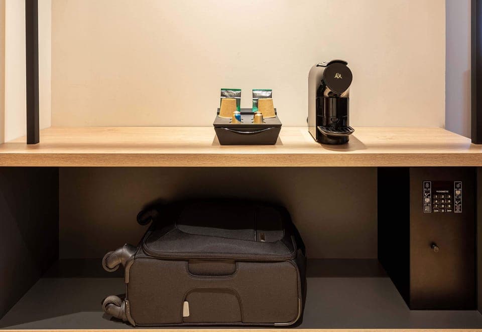 Comfort Double Room, Non Smoking | Desk, free WiFi, bed sheets