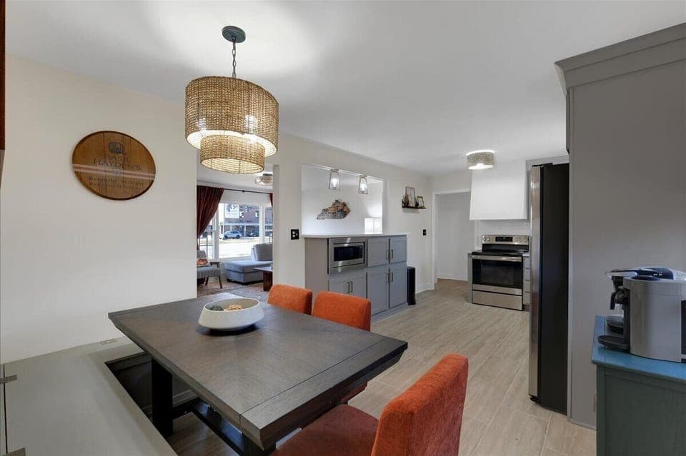 Dining Banquette