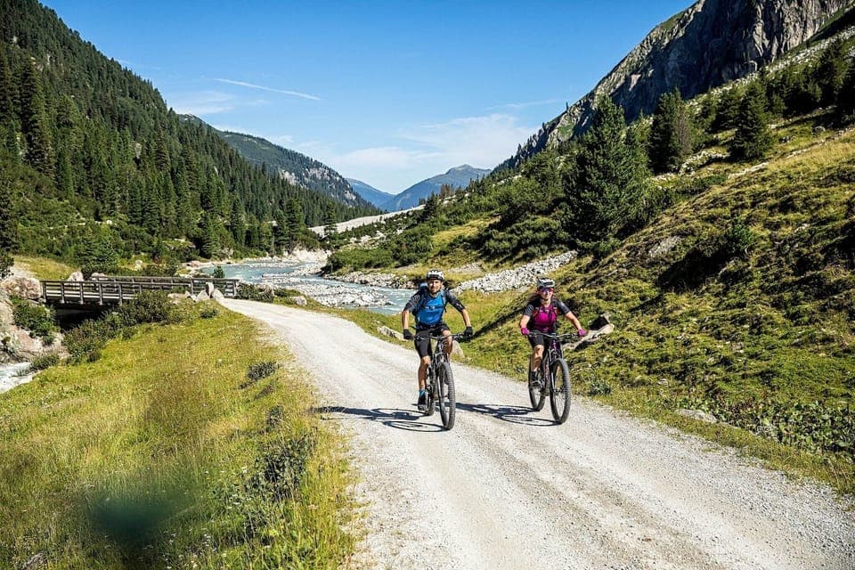 Region [summer] (>5 km)