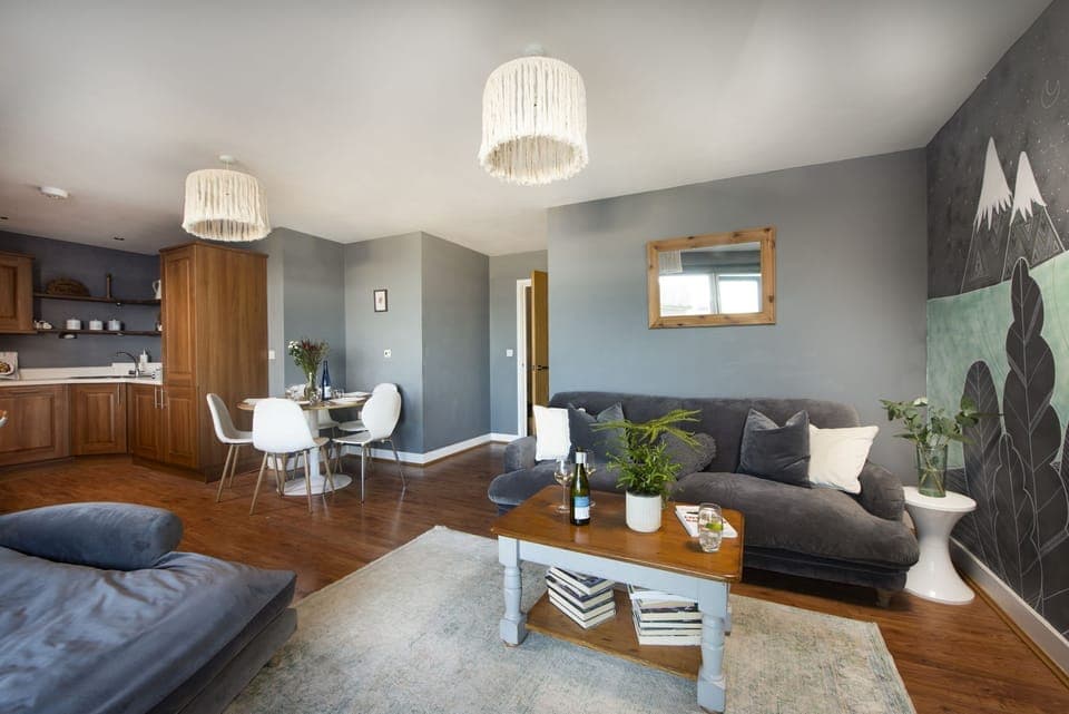 Alternate view of living room furniture arrangement - Bathsheba, Ocean 1