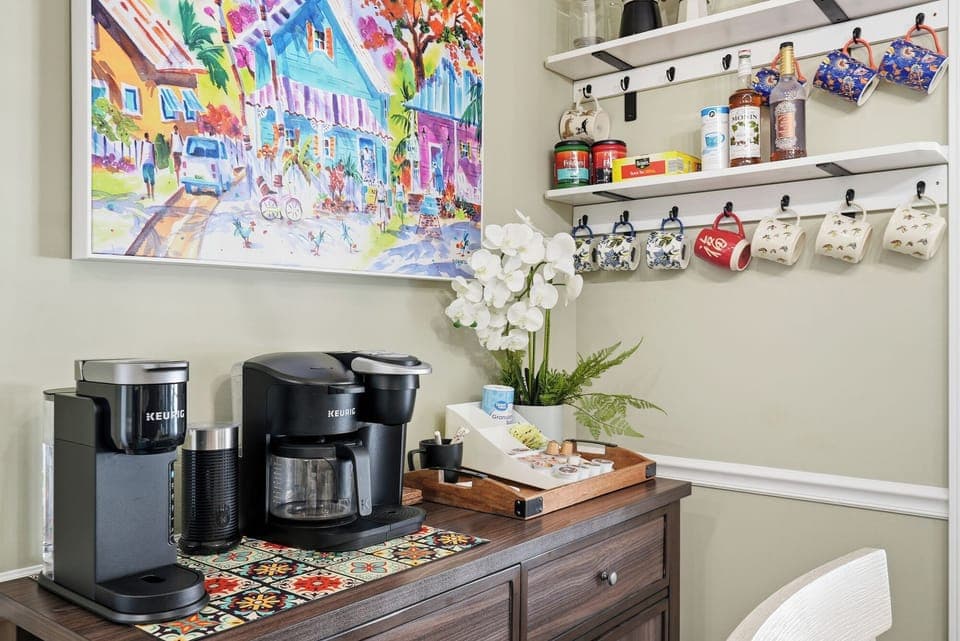 Coffee station: Keurig, drip coffee pot, electric kettle, expresso, French pres