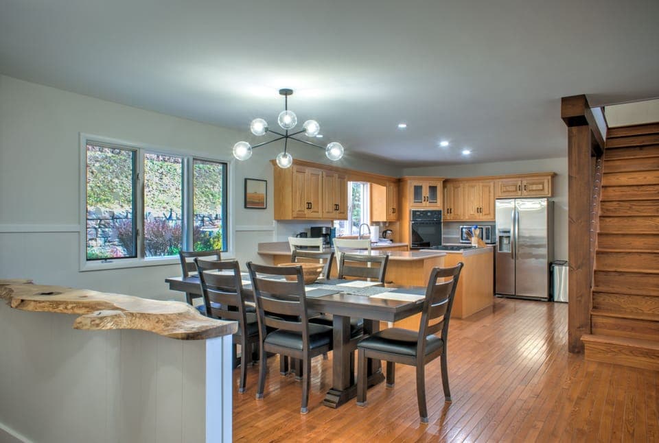 Dining Area & Chef's Kitchen