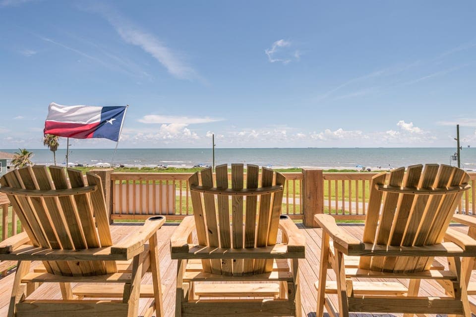 Introducing Feeling TipSea by HTH Stays: Under New Hospitality Management!