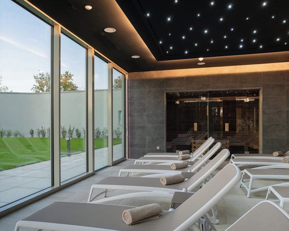 Deep-tissue massages, Swedish massages, sports massages, massages