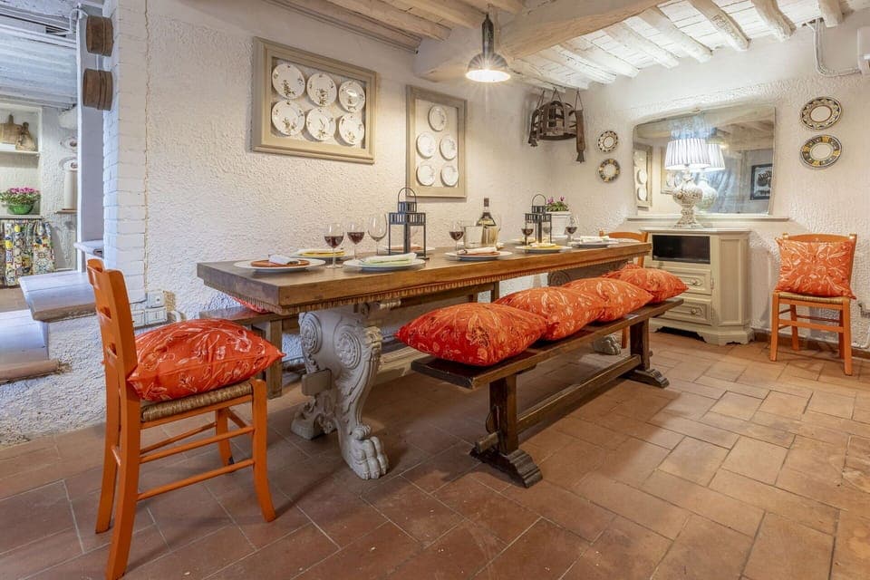 Autumn, Dining Room, Spring, Summer