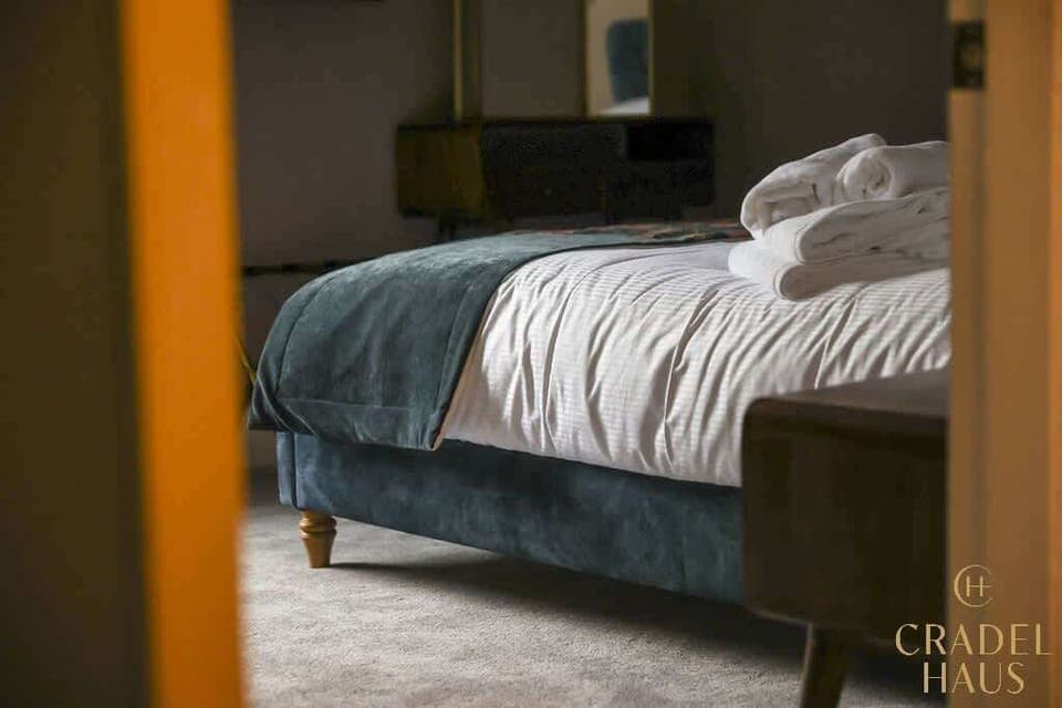 Introducing the Wordsworth Apartment – a spacious one-bedroom haven with a large living room and diner. Sleep comfortably in a super king bed for two adults, with an additional sofa bed that's perfect for teens or kids, creating an ideal retreat fo