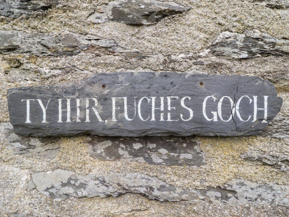 2 bedrooms, individually decorated, individually furnished, free WiFi