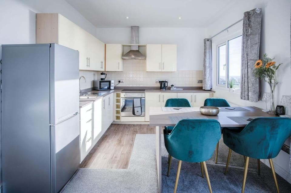 The Penthouse - 1 Bedroom Apartment - Ocean Breeze (4661)