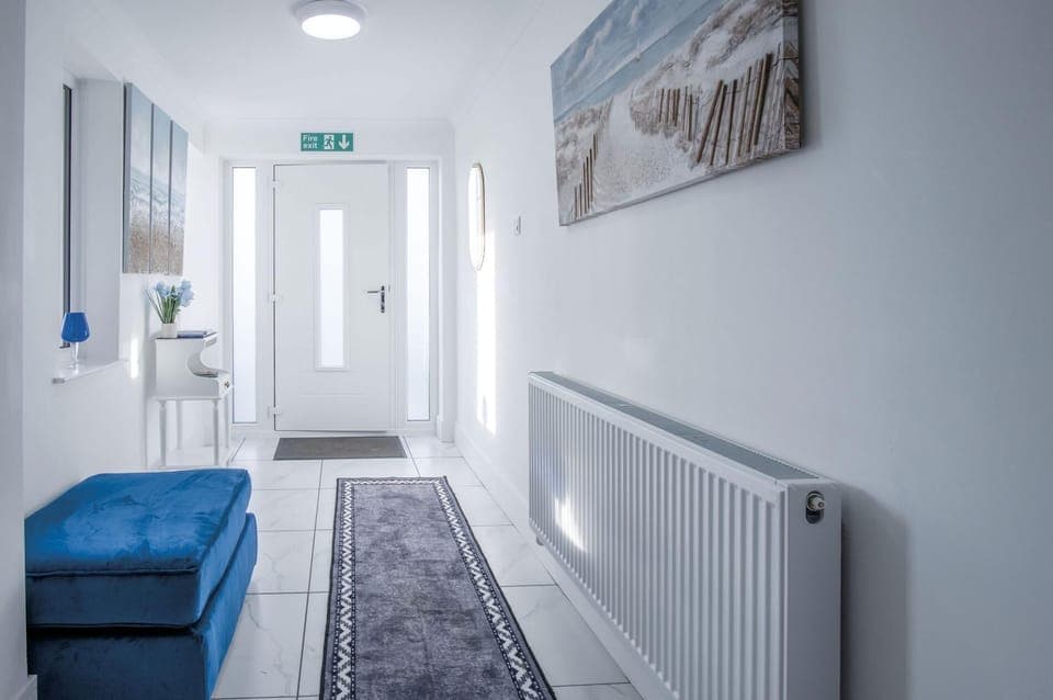 Oasis - 2 Bedroom Apartment - Ocean Breeze (4715)