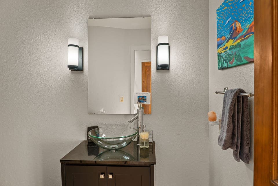 Bathroom Vanity - Enchanted Desert Oasis - Vivid Sedona - Bathroom - 77 Wild Horse Mesa Drive, Village of Oak Creek, Sedona AZ - Enchanted Desert Oasis - Vivid Sedona