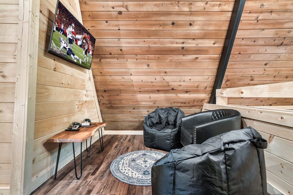 Entertainment/Game Area