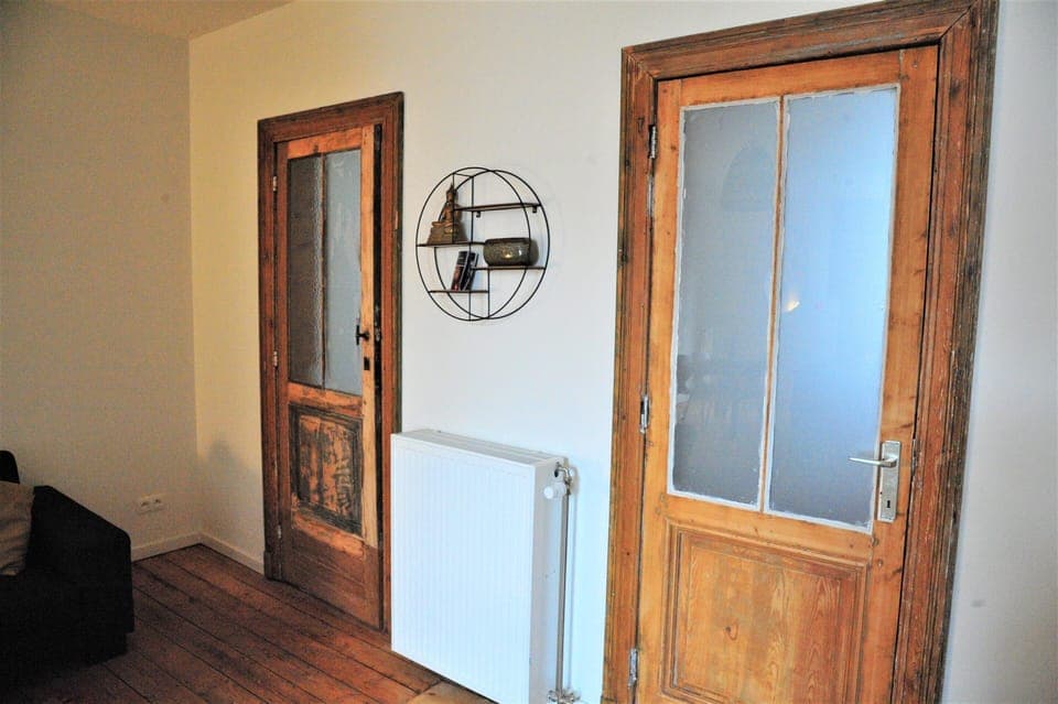 Family Apartment, Courtyard View | Living area | Smart TV, Netflix, streaming services