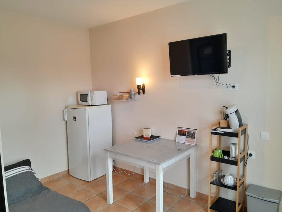 Double Room | Laptop workspace, soundproofing, cribs/infant beds, free WiFi