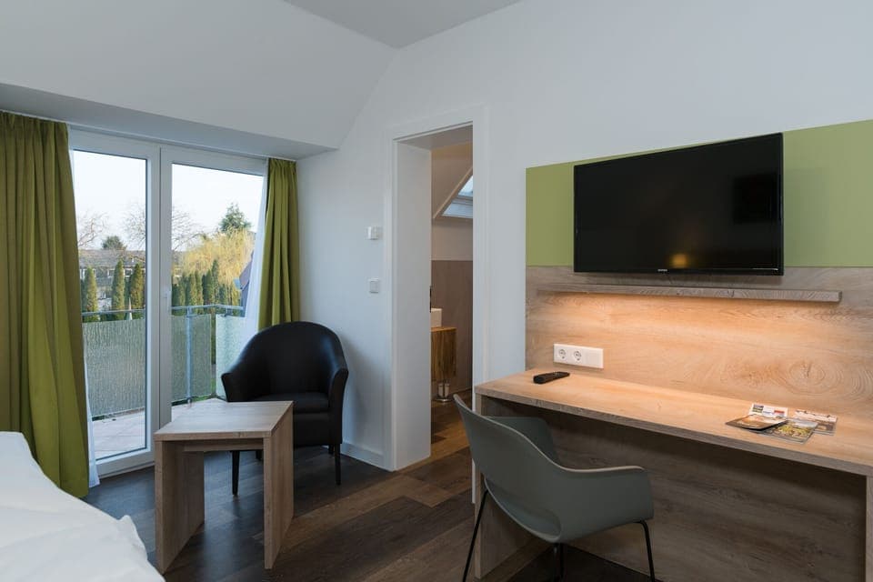 Frette Italian sheets, premium bedding, down comforters