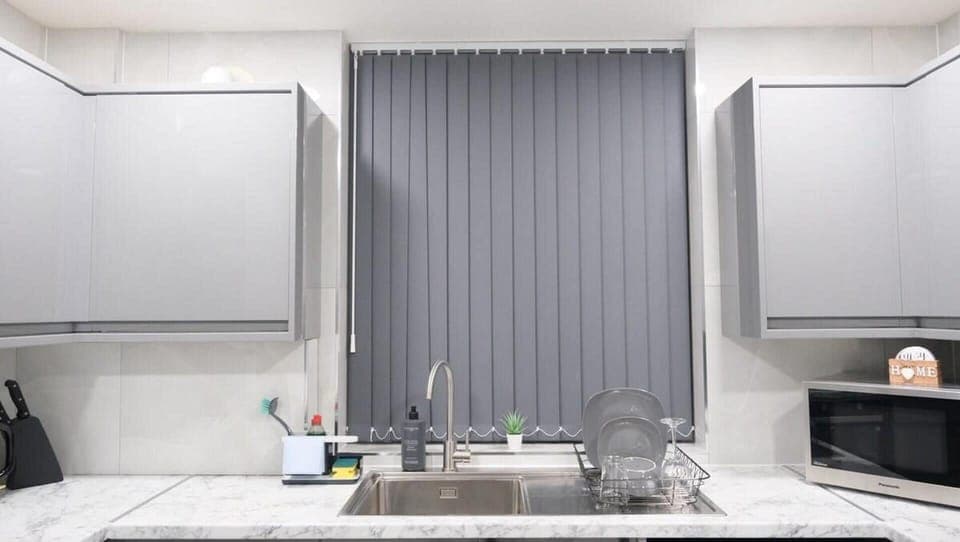 House | Private kitchen | Fridge, microwave, oven, stovetop