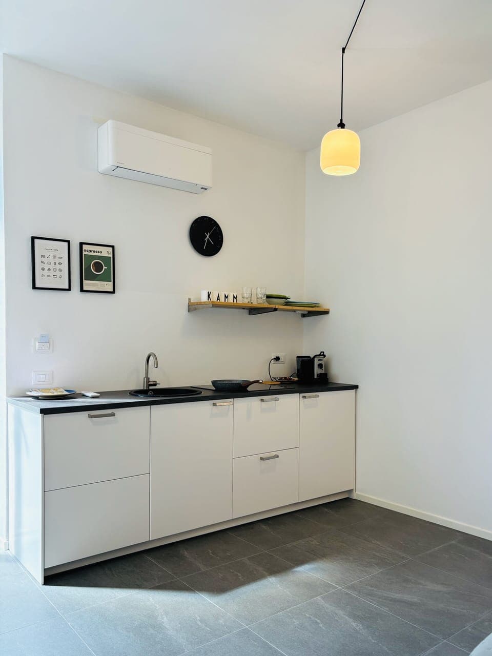 Studio | Private kitchen | Espresso maker, electric kettle