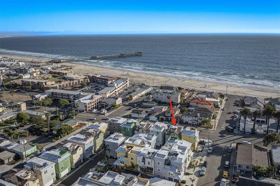 One block to beach access...2 minute walk